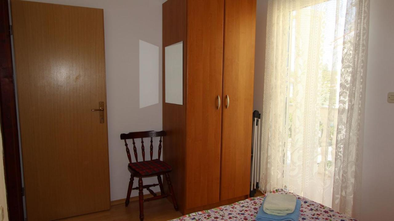 Apartments Ravlic Malinska Kültér fotó