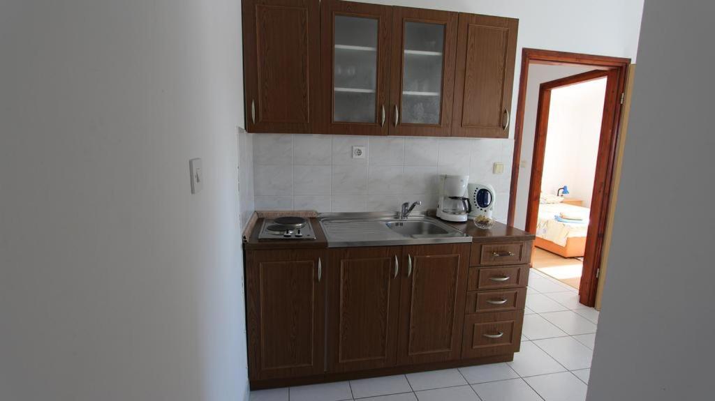Apartments Ravlic Malinska Kültér fotó