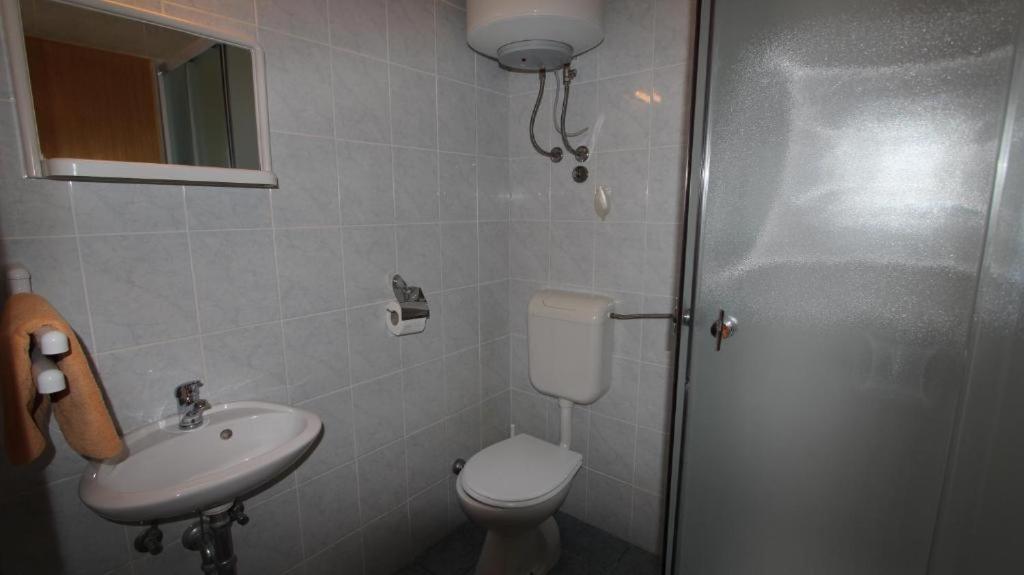 Apartments Ravlic Malinska Kültér fotó