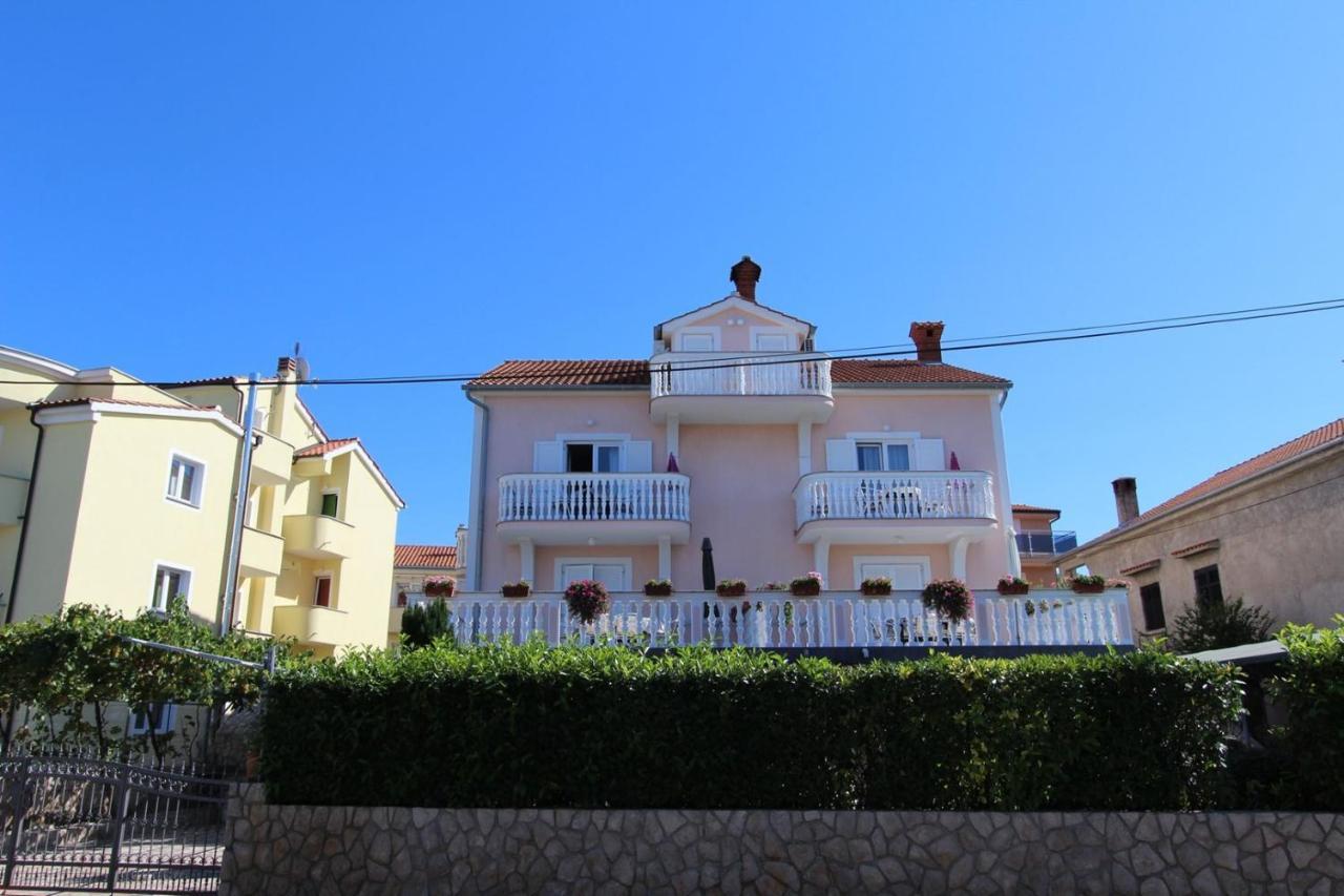 Apartments Ravlic Malinska Kültér fotó