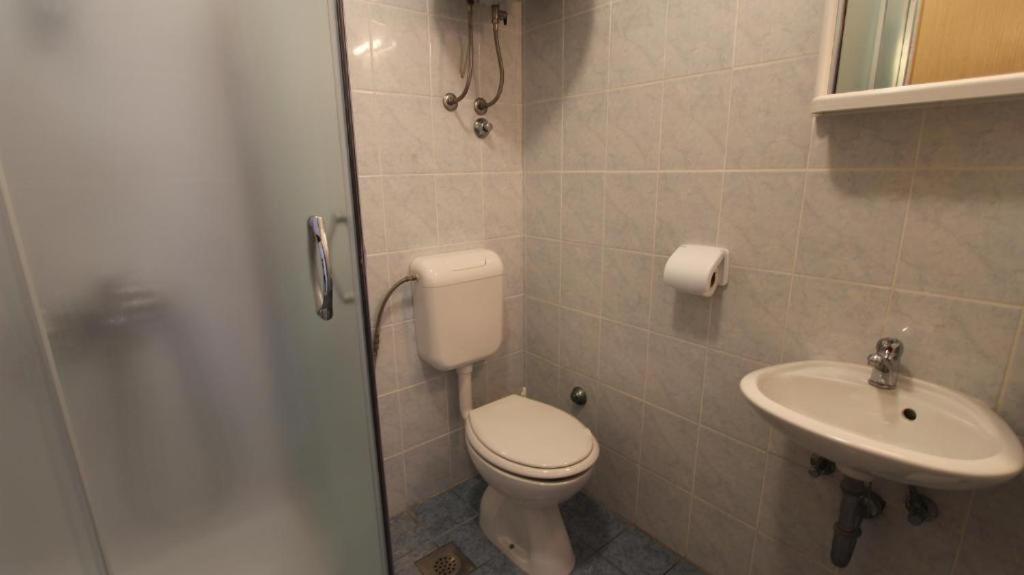 Apartments Ravlic Malinska Kültér fotó