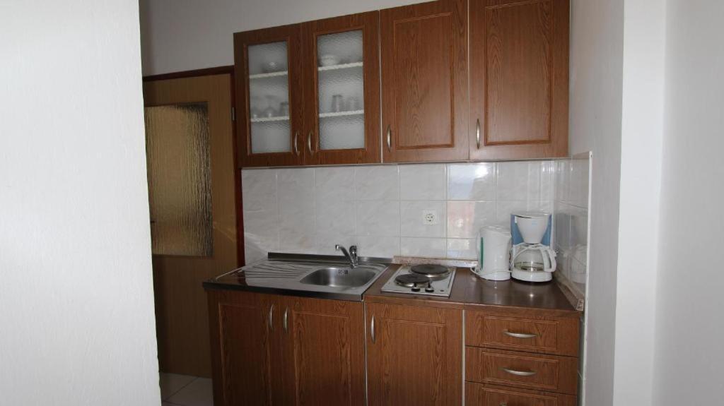 Apartments Ravlic Malinska Kültér fotó